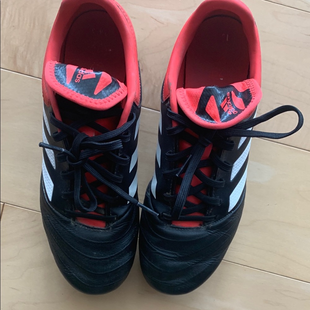 Adidas Black,Red, White Men’s Soccer Cleats 
Size 7 1/2